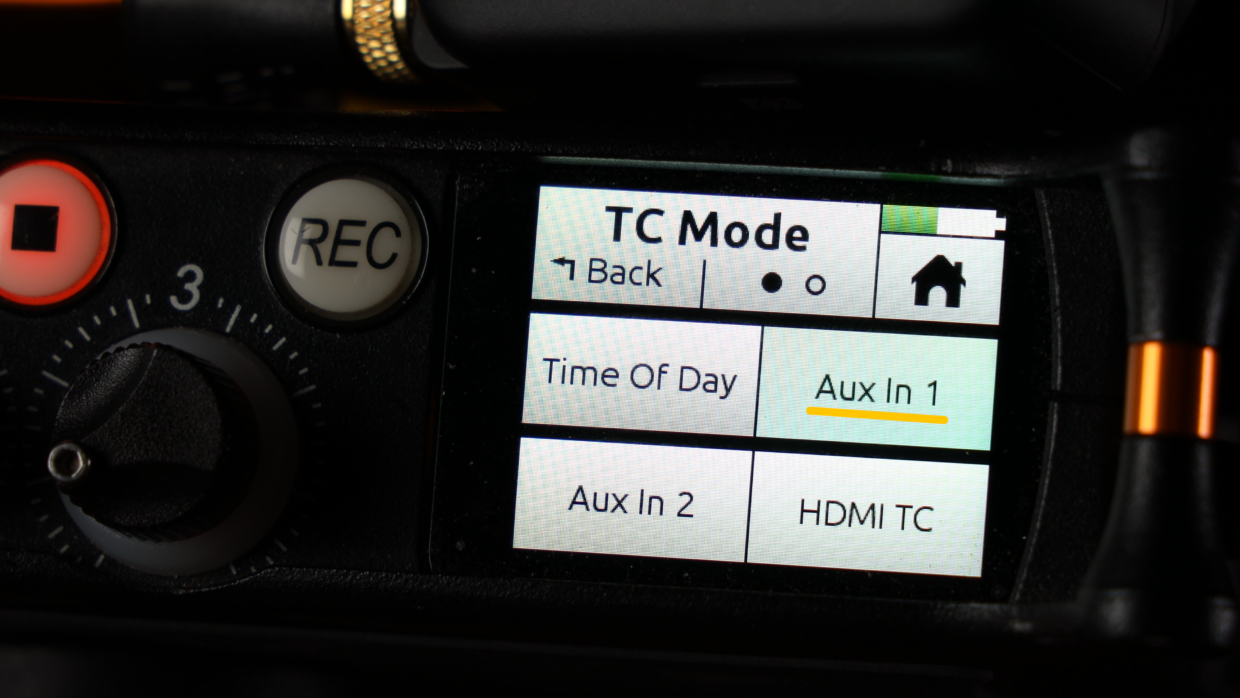 MixPre-3 sound mixer TC Mode. Aux In 1