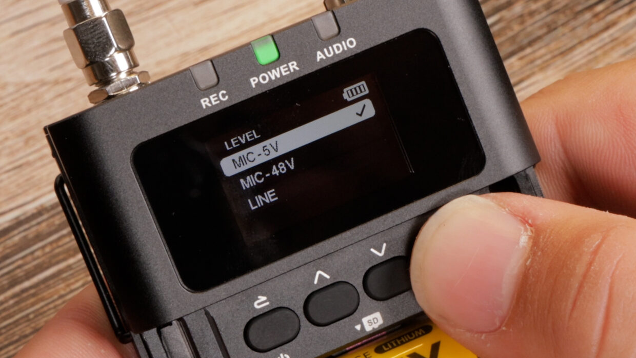Deity DLTX microphone power menu.